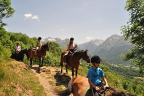 Horse riding in the Pyrenees