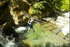 Parcours d'aventure dans les Pyrénées